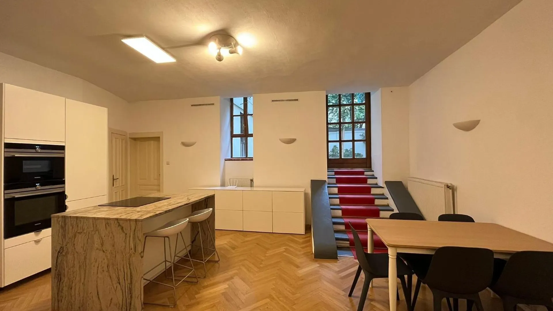 Homestay szállás Room Close To Karlsplatz Bécs